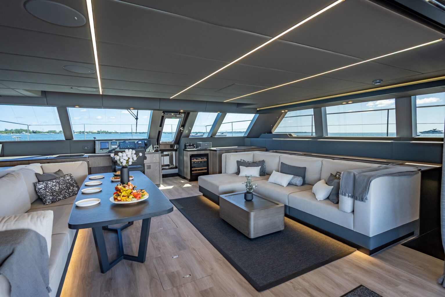 70' Sunreef Lux Cat + Water Toy