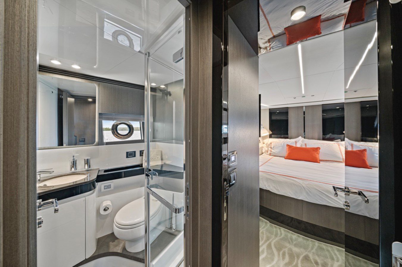 72' Azimut D + Water Toys