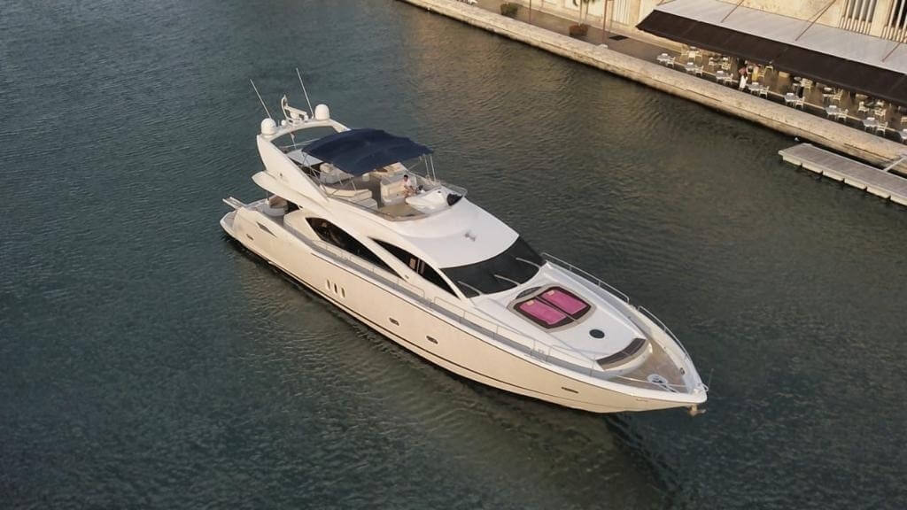 72' Sunseeker Predator