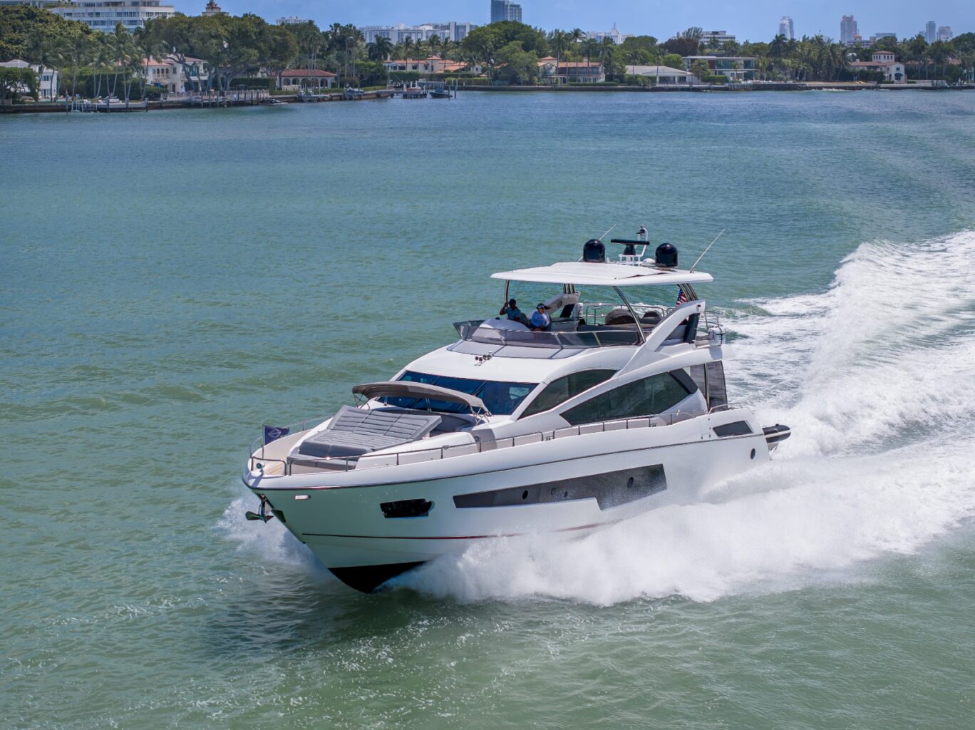 78' Sunseeker + Water Toys