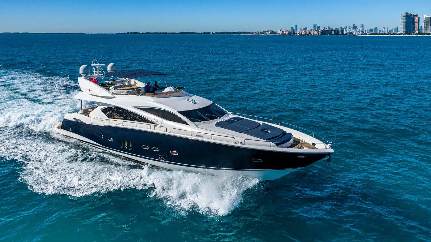 82' Sunseeker + Water Toys