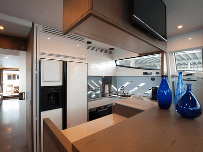 87' Ferretti + Water Toys