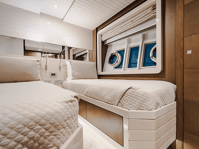 87' Ferretti + Water Toys