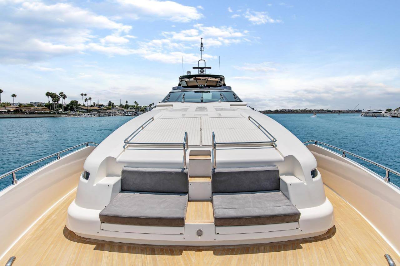 96' Ferretti Flybridge