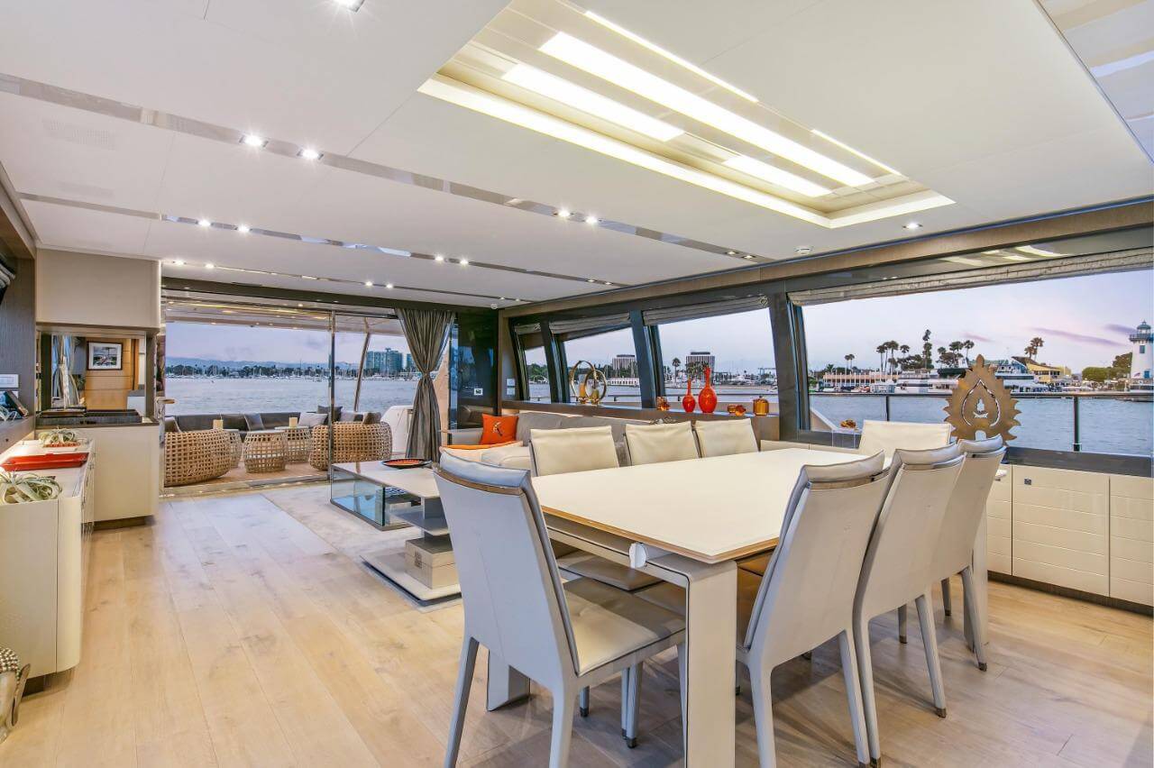 96' Ferretti Flybridge