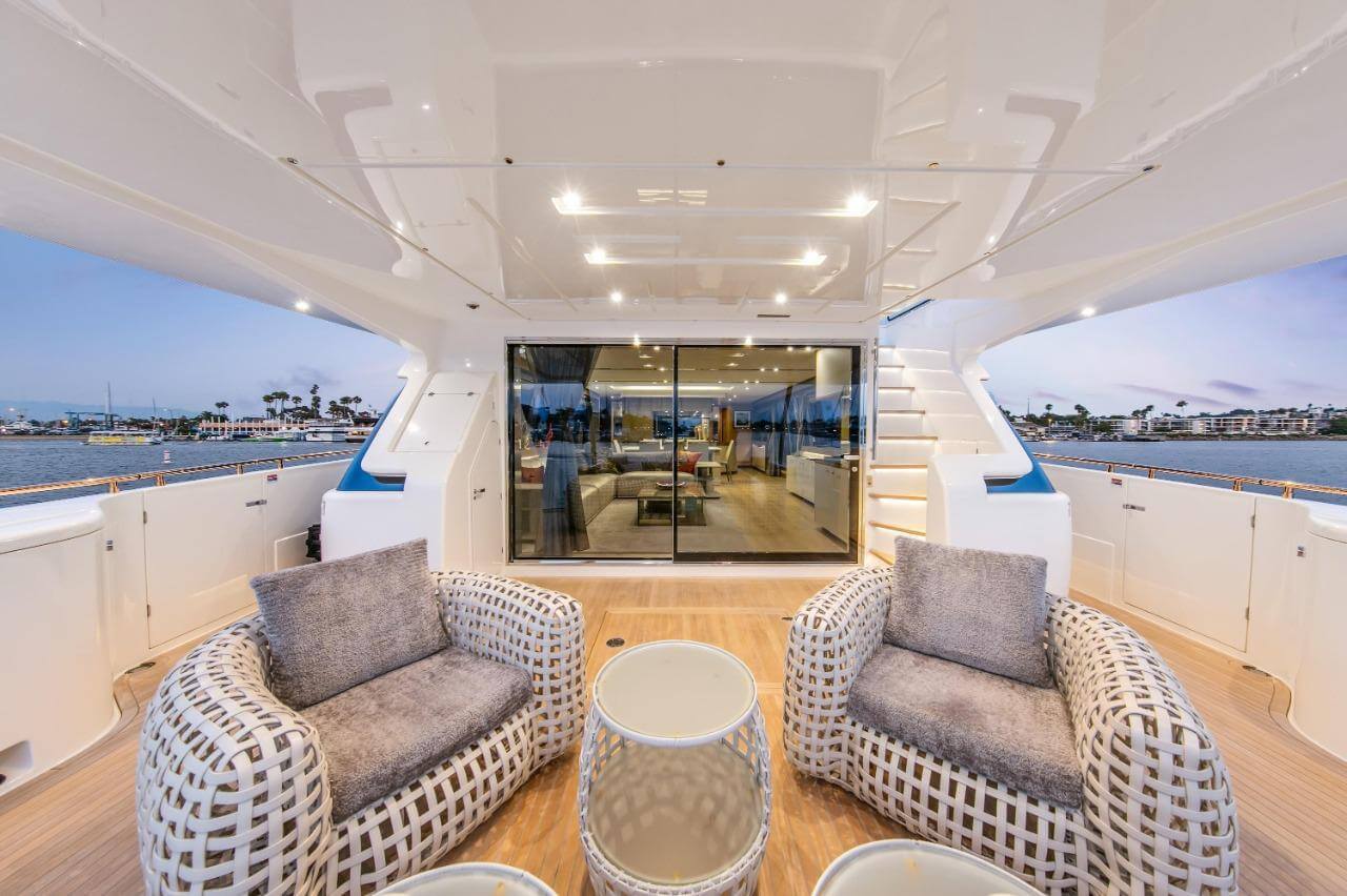 96' Ferretti Flybridge